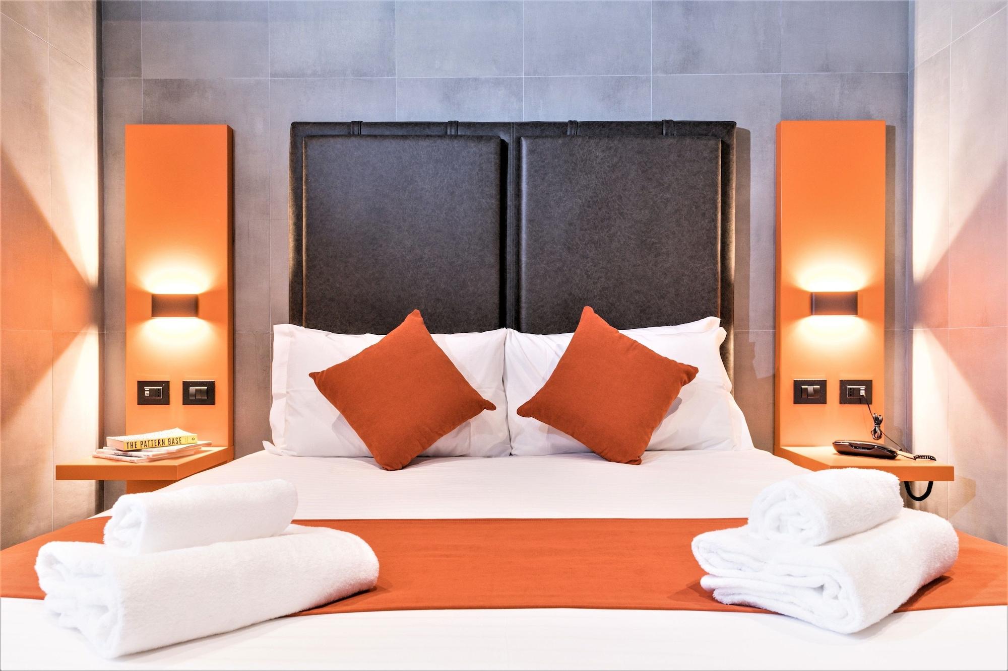 J24 Hotel Milano Exteriör bild