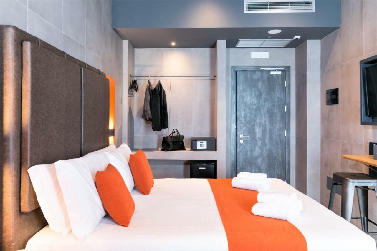 J24 Hotel Milano Exteriör bild
